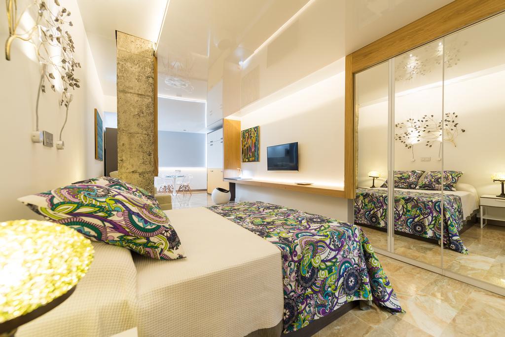 Suites Garden Loft Roy Lichtenstein لاس بالماس دي غران كاناريا المظهر الخارجي الصورة